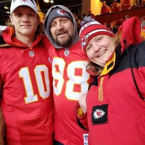 Meet your Posher, Jason